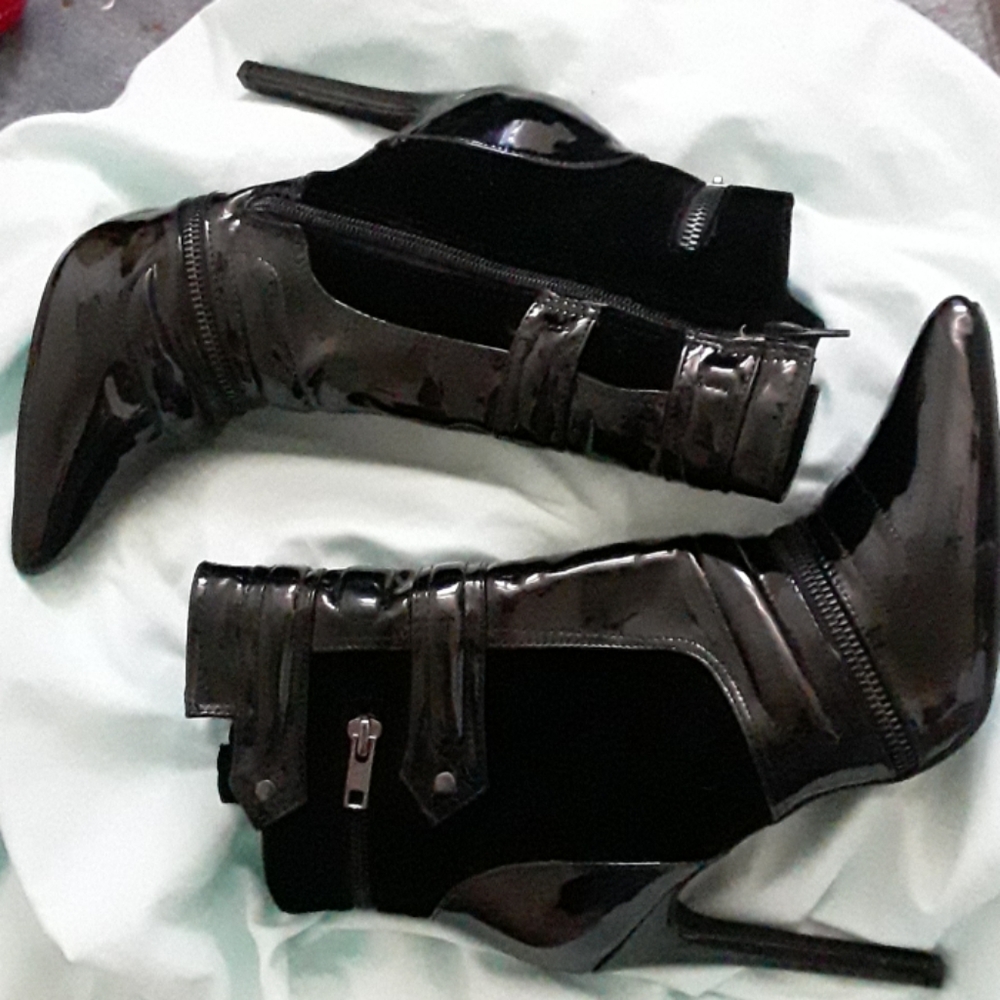 FINAL PRICE NWOT PAPERFOX HEELS